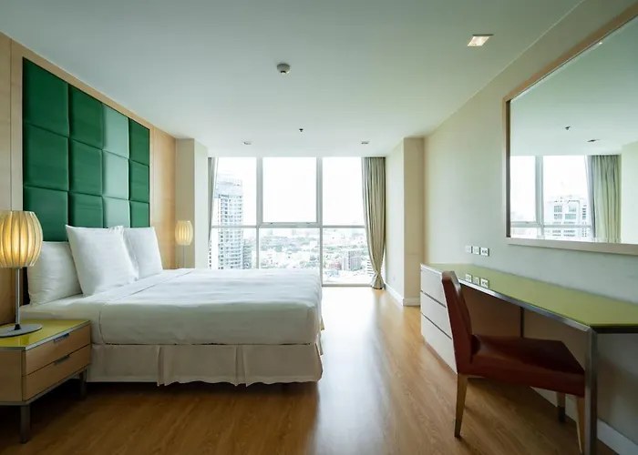Urbana Langsuan Hotel 5*