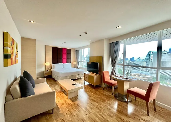Hotel Urbana Langsuan 5*
