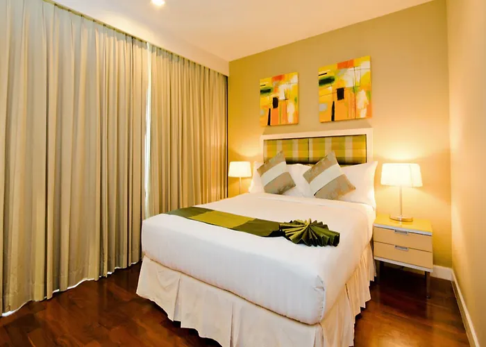 Hotel Urbana Langsuan 5*