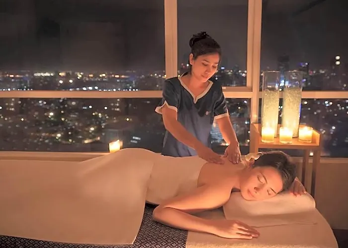 Urbana Langsuan 5*